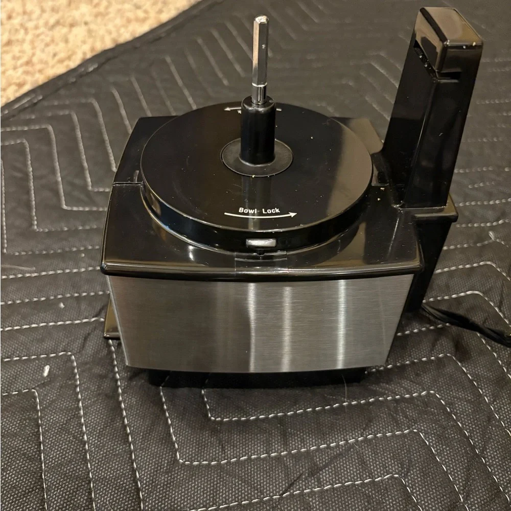 Cuisinart Black and Silver Food Processor - Picture 8 of 12